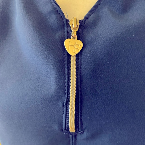 Fitted Heart and Soul scrub top - Picture 2 of 6